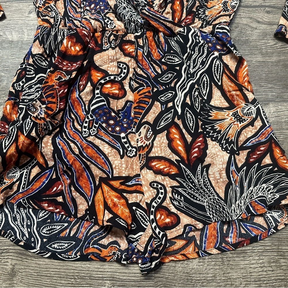 H&M
Multicolor Patterned jumpsuit - Picture 8 of 9